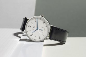 nomos-glashuette-tangente-kollektionskachel