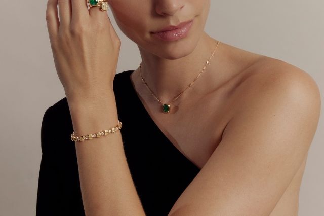 h-d-krieger-halsschmuck-kollektionskachel