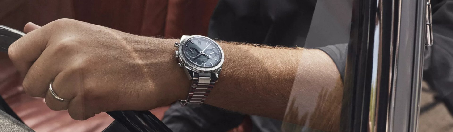 omega-speedmaster-kollektionsseite-banner-desktop